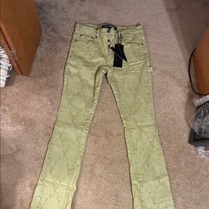 Men's Slim Chino Pants in Light Olive